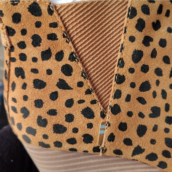 NEW TOMS Kelsey Boots In Cheetah Printed Suede Size Women's 6.5 - Picture 8 of 10